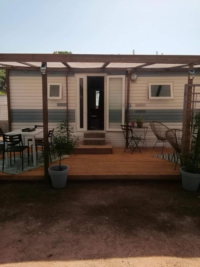 Mobilhome A Frejus A 15 Minute De La Mer Sur Terrain Independant Экстерьер фото
