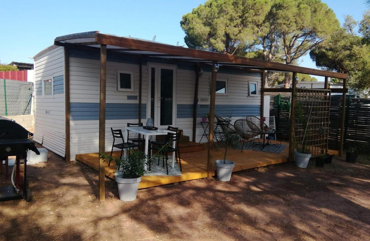 Mobilhome A Frejus A 15 Minute De La Mer Sur Terrain Independant Экстерьер фото