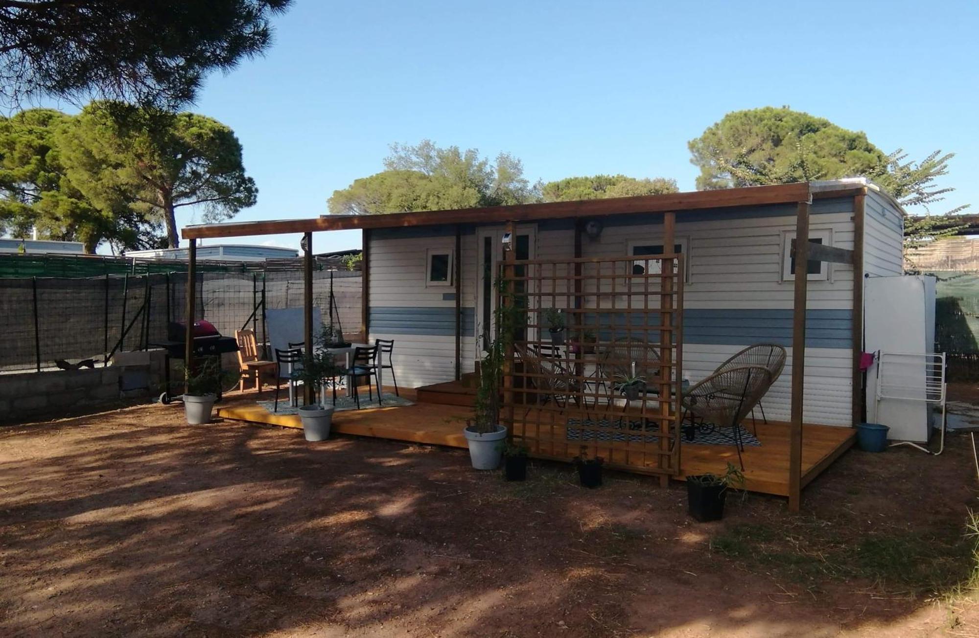 Mobilhome A Frejus A 15 Minute De La Mer Sur Terrain Independant Номер фото